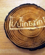 客製刻字焦糖自然原木杯墊 (單件)
